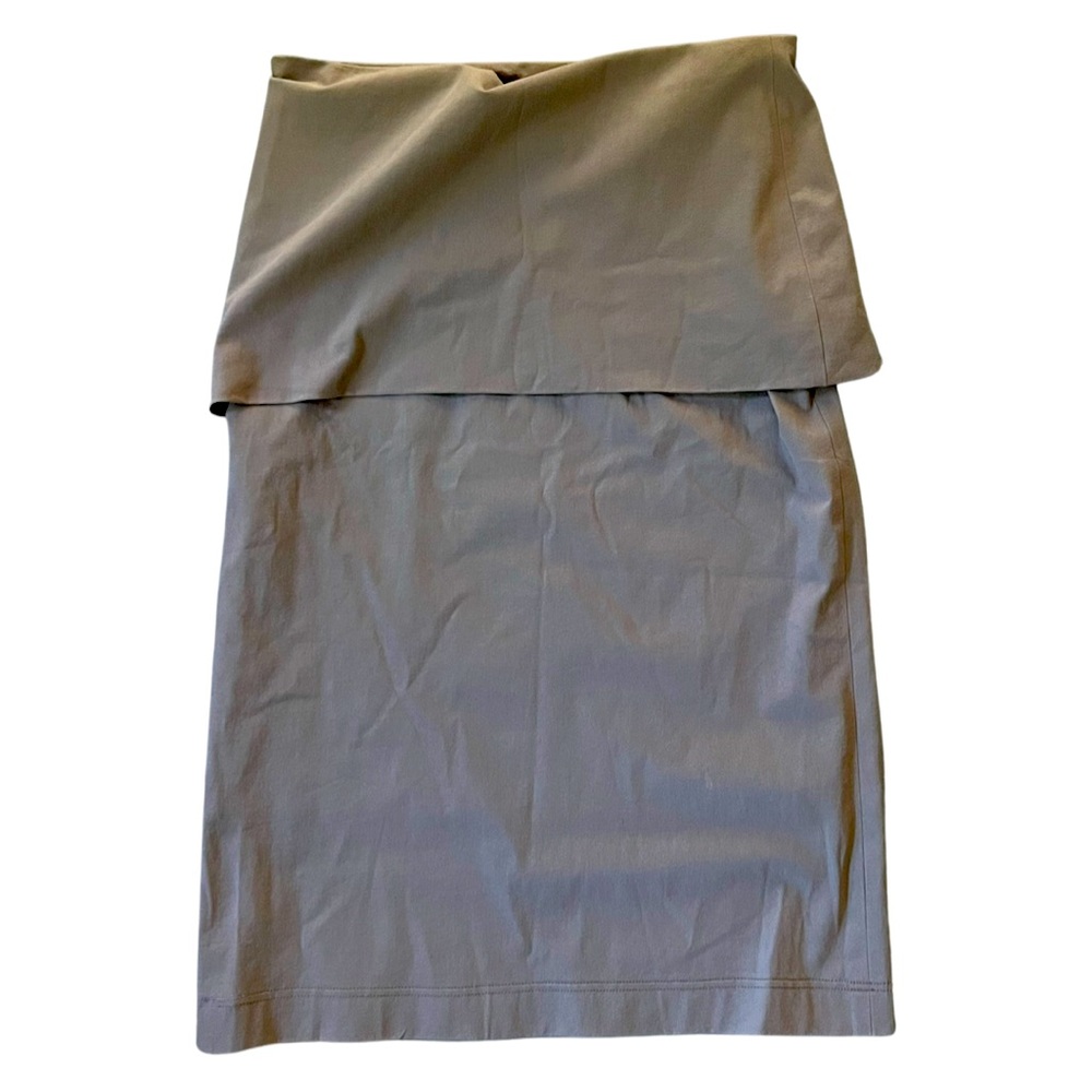 Prada real pull on skirt. Can roll up